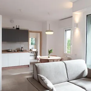 https://apt-new-exclusive.it-lombardy.com